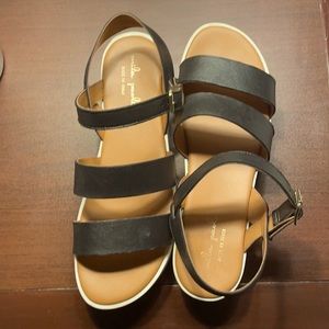 Black strap wedge sandals